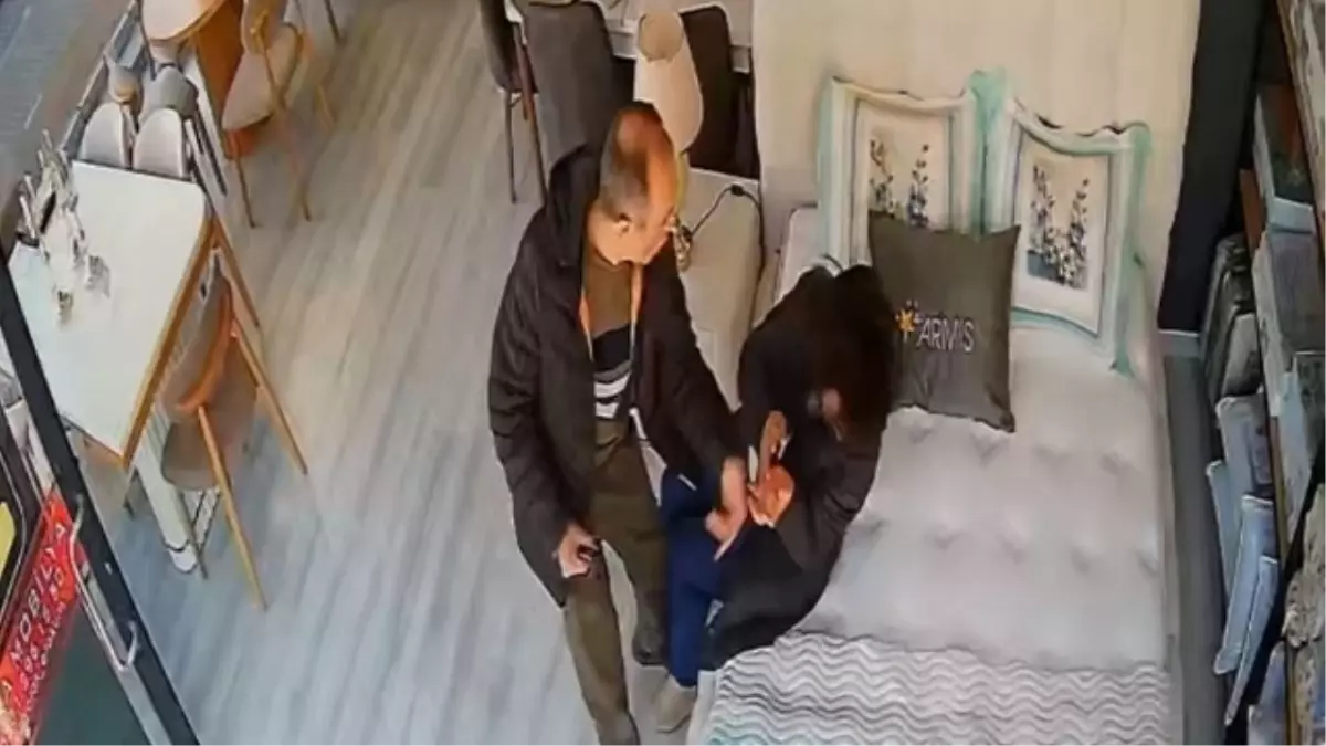 Bir de öğretmen olacak: Yaptığı rezilliği kamera böyle kaydetti