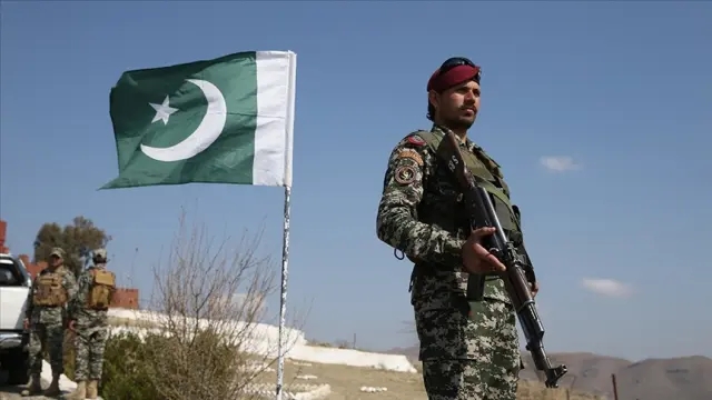 Pakistan, Afganistan saldırıları ardından dron uçuşlarını yasakladı