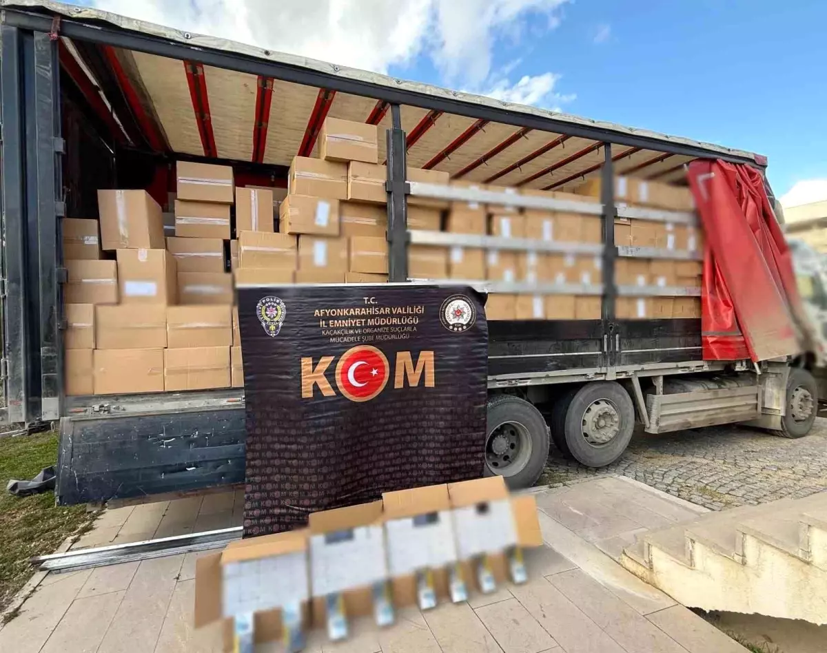 Afyonkarahisar\'da 6,5 Milyon Kaçak Makaron Ele Geçirildi