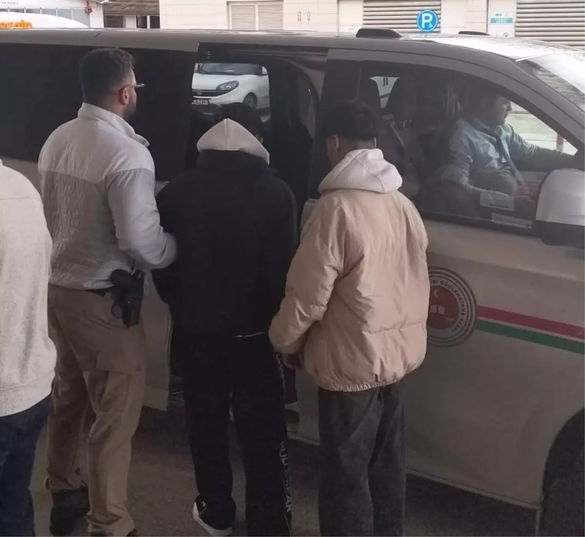 Uyuşturucu ile Yakalanan 2 Suriye Uyruklu Tutuklandı