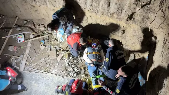 Tuvalet ihtiyacını gidermek amacıyla girdiği inşaattan düşüp, yaralandı Tuvalet ihtiyacını gidermek amacıyla girdiği inşaattan düşüp, yaralandı