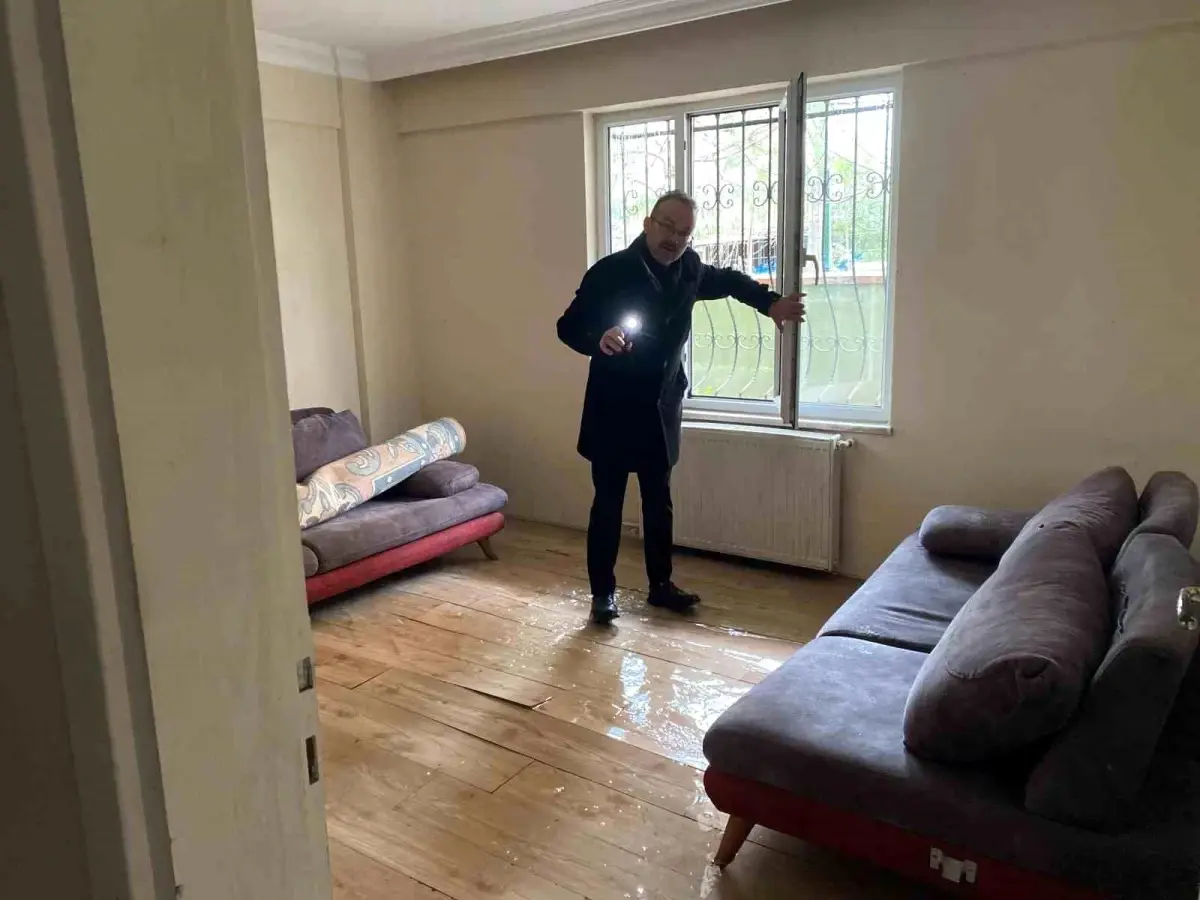 Körfez\'de Altyapı Çalışması Sonrası Su Baskını