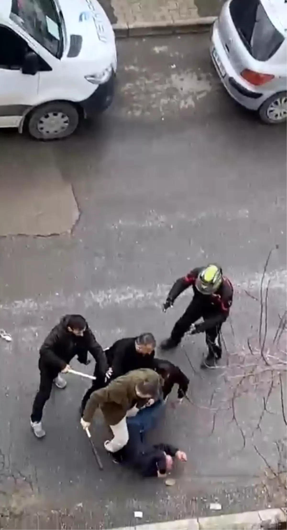 Ataşehir\'de Yol Vermeme Kavgası