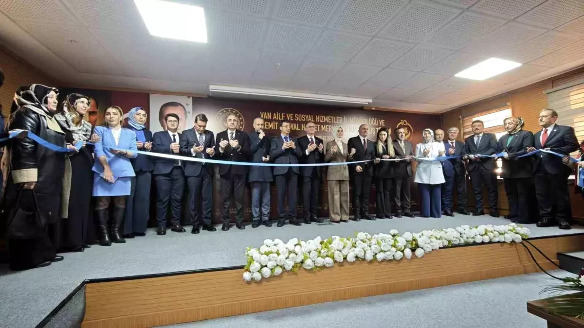 Bakan Göktaş: "28 Şubat\'ın karanlık izlerini silmek için gece gündüz demeden çalışmaya devam edeceğiz"