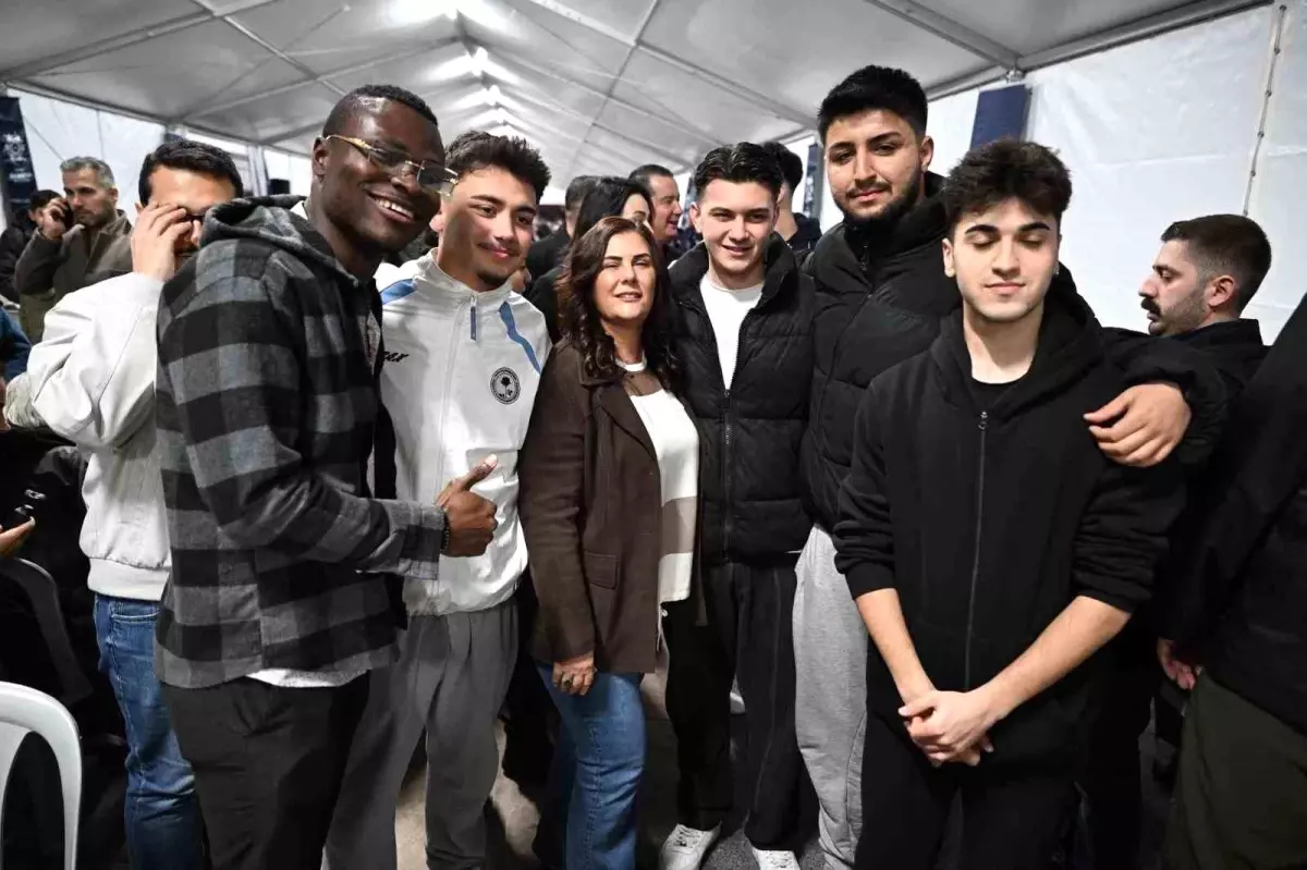 Başkan Çerçioğlu, iftar sofrasında vatandaşlarla buluştu