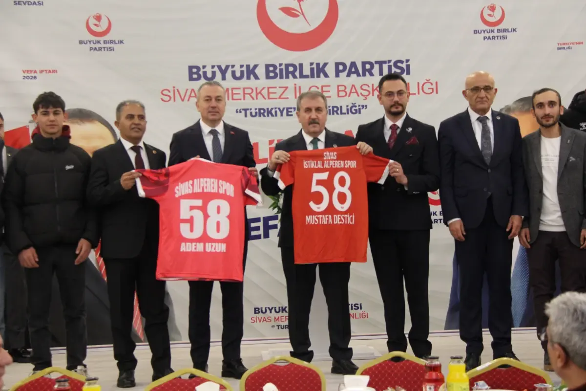 Destici\'den hükümete İran çağrısı: Göç dalgasına karşı tedbirli olmamız gerekiyor