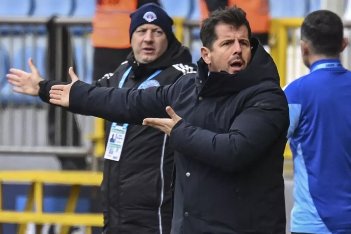 Emre Belözoğlu yönetimindeki Kasımpaşa kendi sahasında ağır yaralı