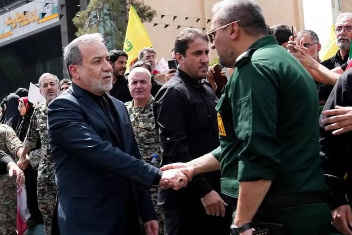 İran Dışişleri Bakanı\'ndan net mesaj: İran\'da rejim değişikliği imkansız