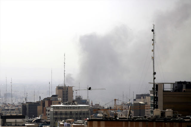 İran Kızılayı: 24 ildeki saldırılarda 201 kişi hayatını kaybetti