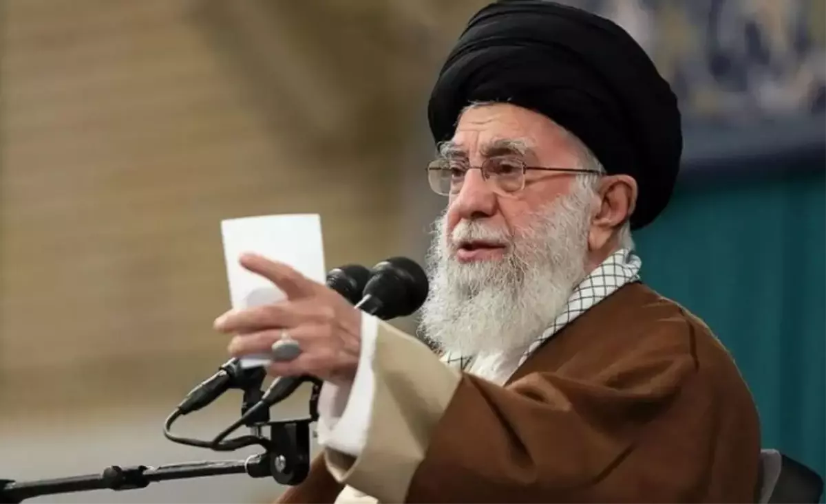 İran medyası: Hamaney\'in gelini ve damadı hayatını kaybetti