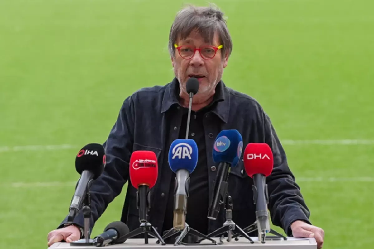 \'\'İzmir\'de oynamak istiyoruz\'\' demişti! Göztepe\'den Arda Turan\'a cevap