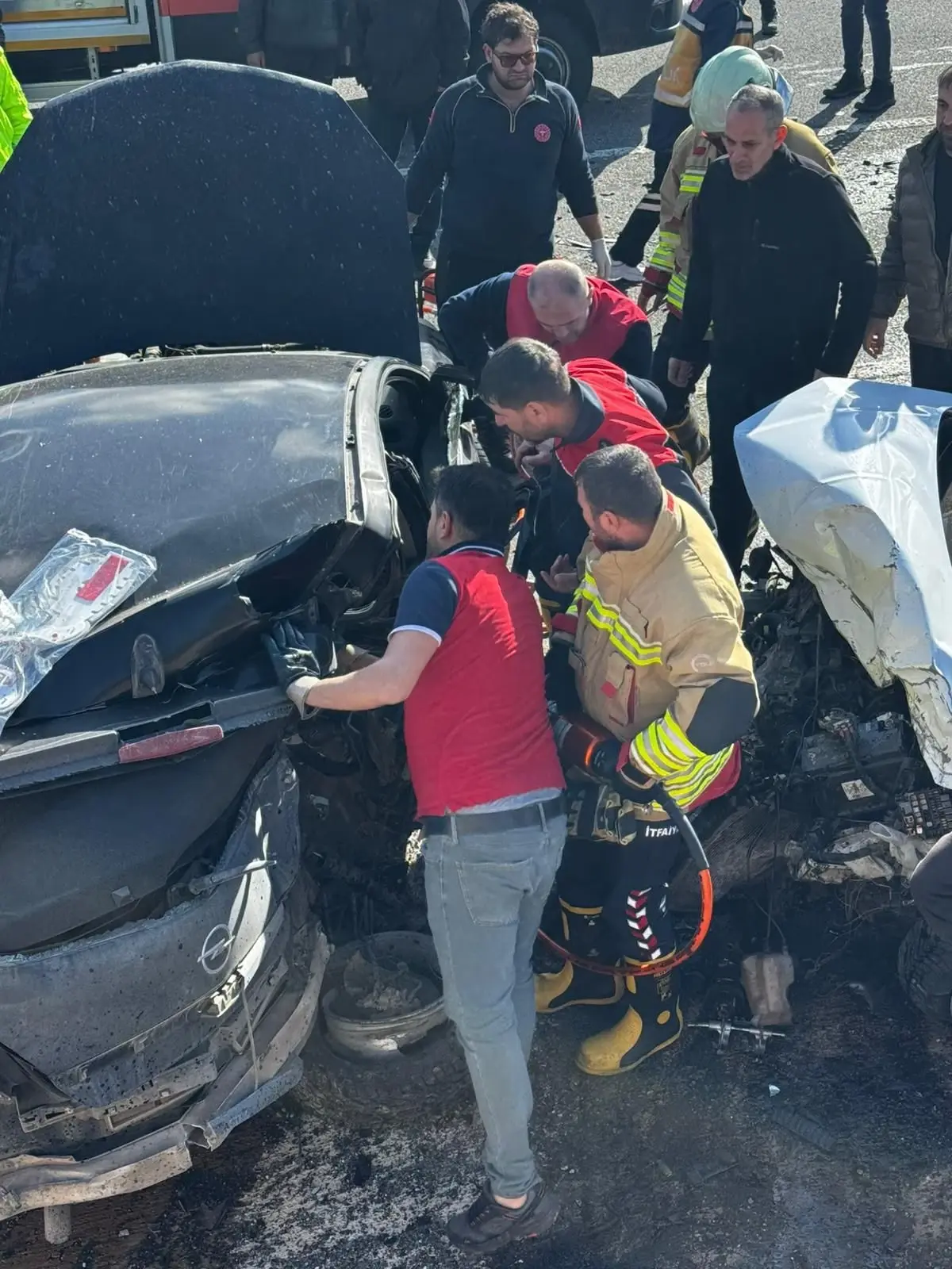 Bingöl\'de Kaza: 2 Ölü, 2 Yaralı