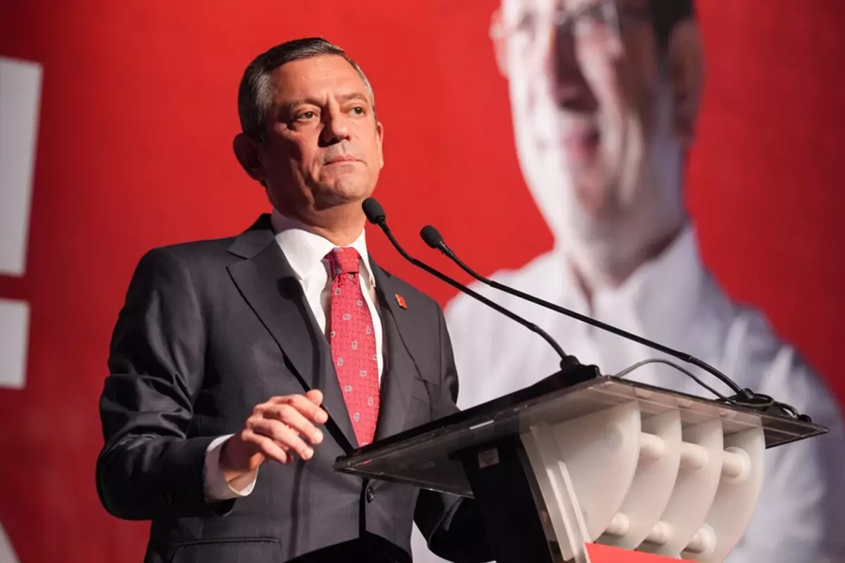 CHP Genel Başkanı Özgür Özel, yedek parti iddialarını doğruladı