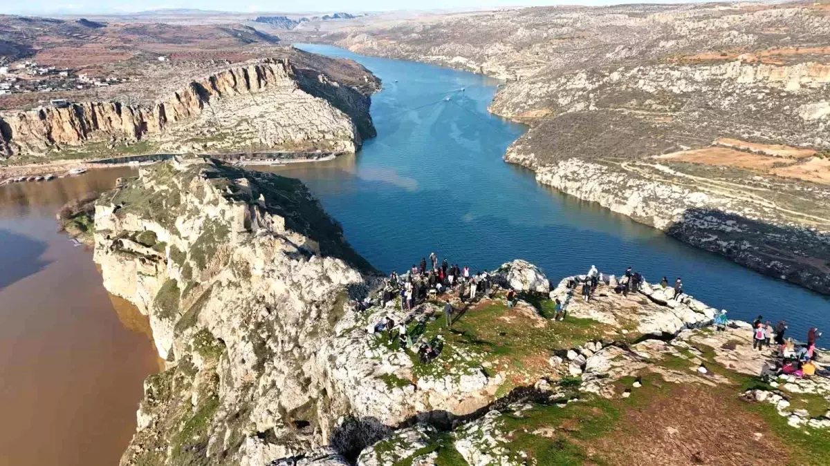 Şanlıurfa\'da Doğa Yürüyüşü ile Uyuşturucuya Dikkat