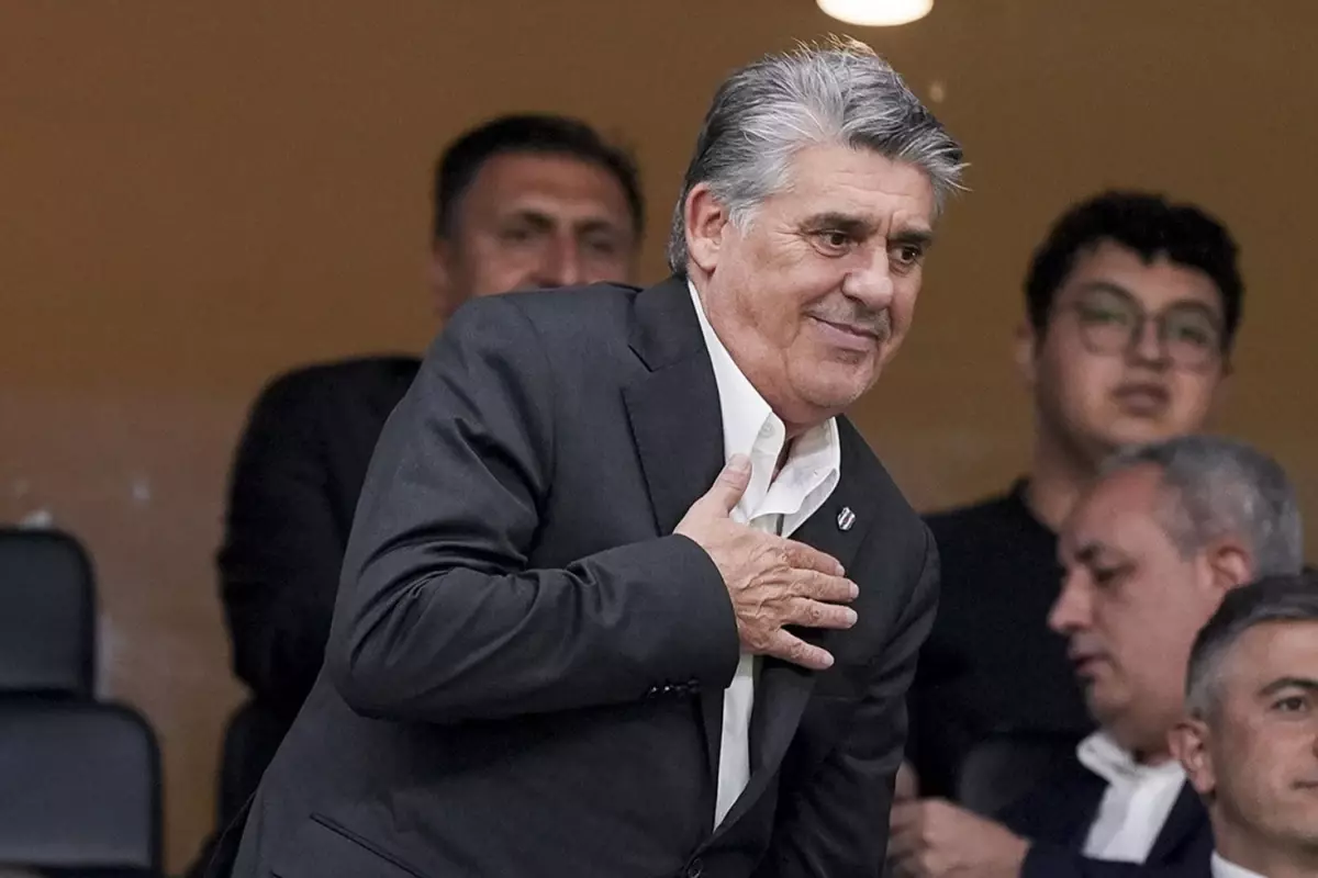 Serdal Adalı galibiyet gelir gelmez soluğu orada aldı