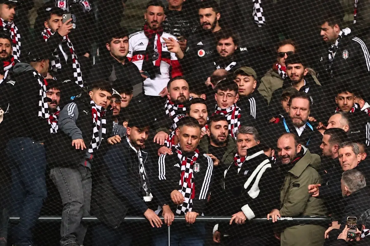 Serdal Adalı, Kocaelispor maçını taraftarlarla izleyecek