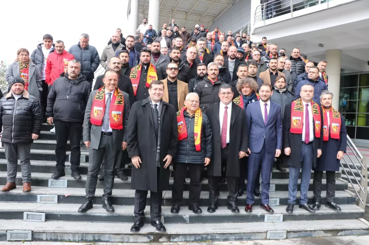 Kayserispor\'da Açıkalın Güven Tazeledi