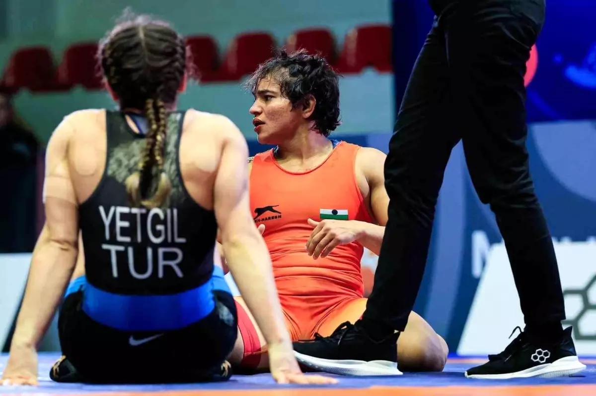 Zeynep Yetgil Tiran\'da Bronz Madalya Kazandı