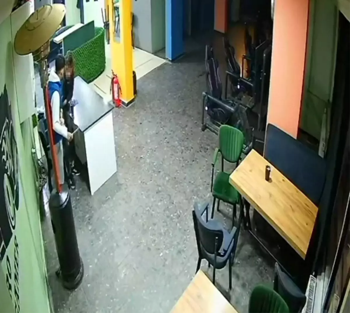 Afyon’da Internet Kafede Bıçaklı Saldırı