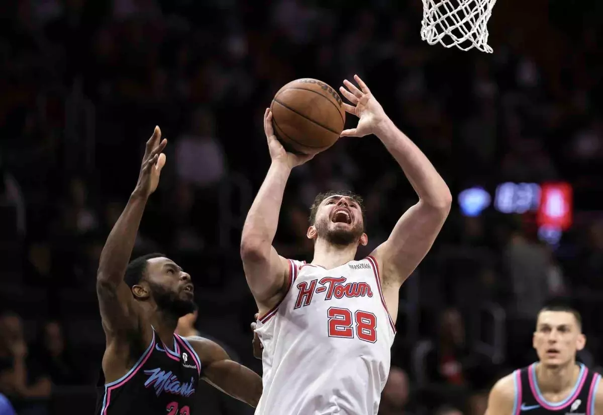 Rockets, Heat\'e Yenildi