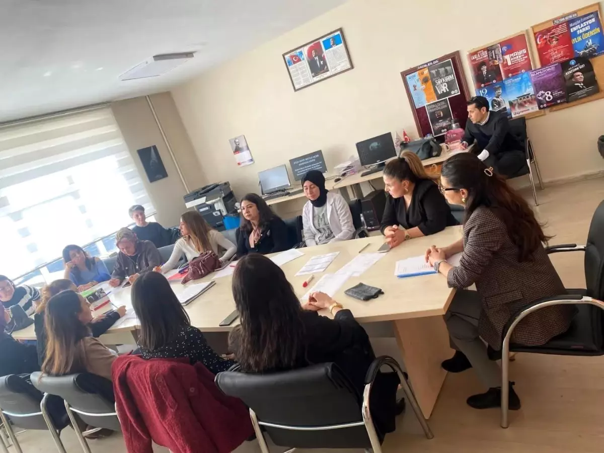 Sultanhisar\'da Türkiye Yüzyılı Maarif Modeli Toplantısı