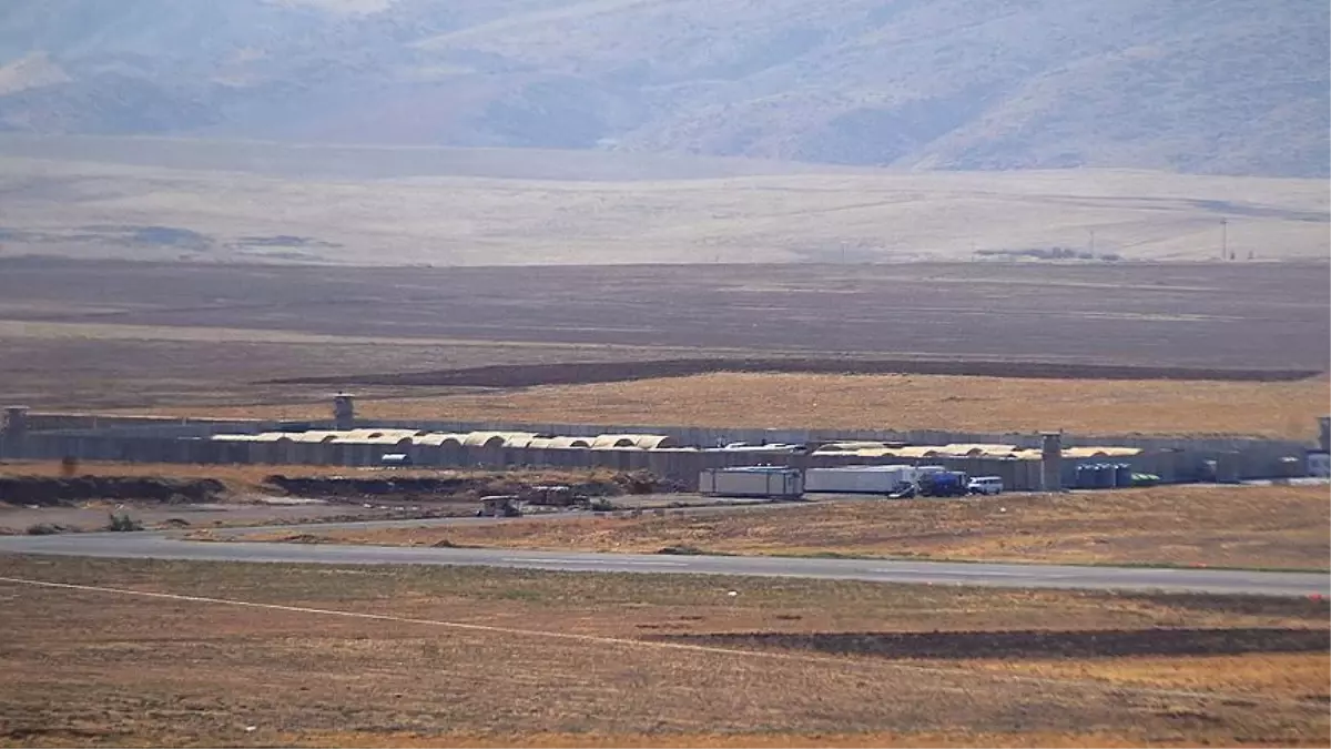 Erbil\'de ABD üssüne çifte saldırı