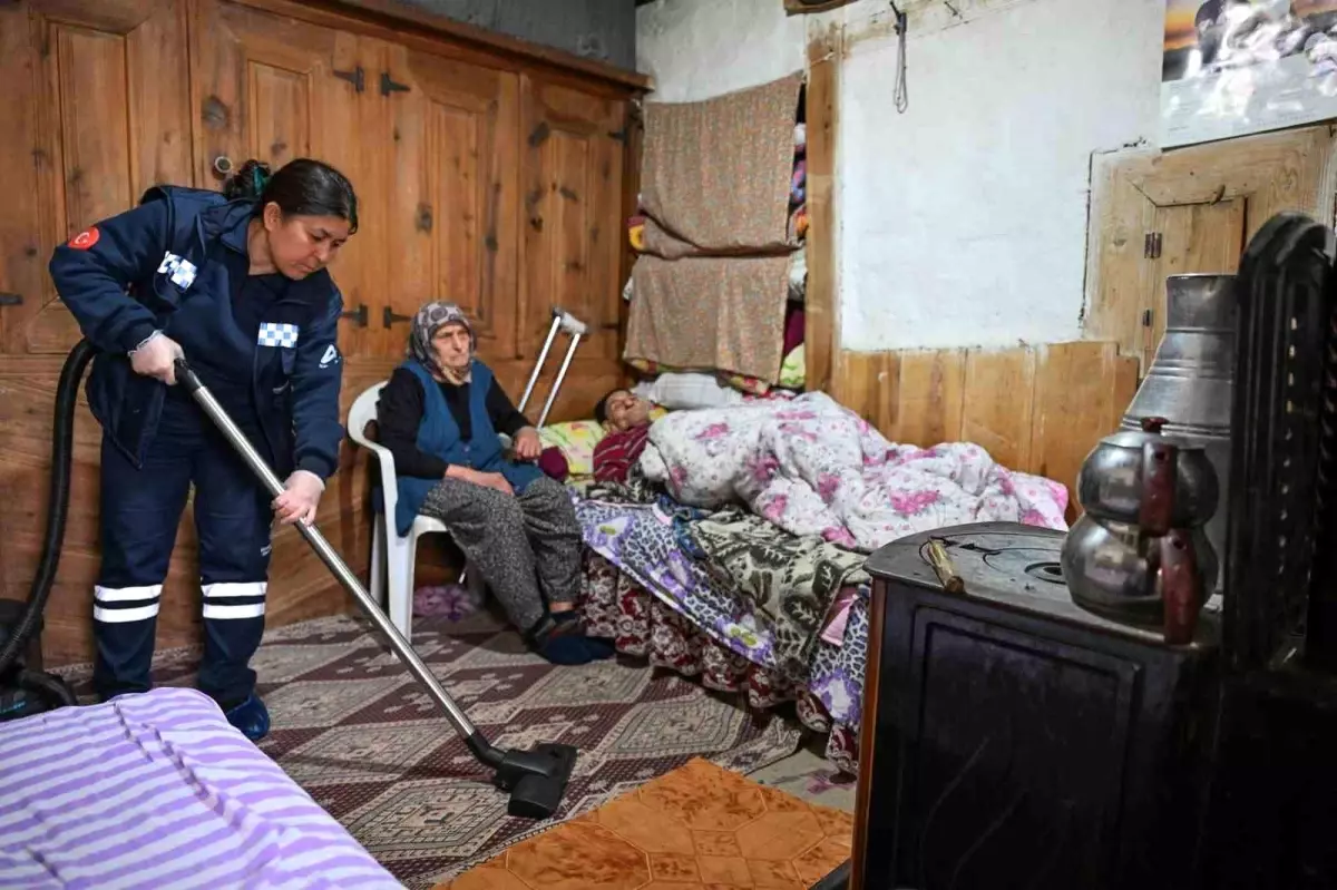 Evde sağlık ve bakım hizmetiyle uzaklar yakın oluyor