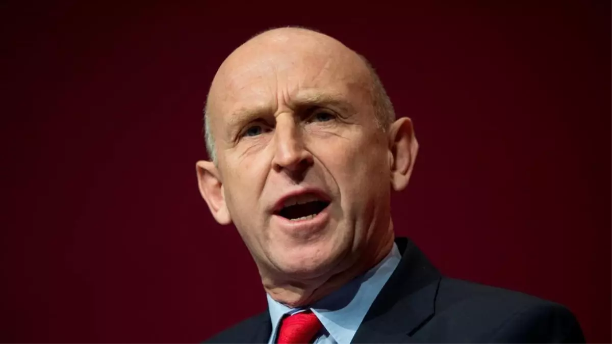 İran, GKRY\'deki İngiliz Üslerini Hedef Aldı