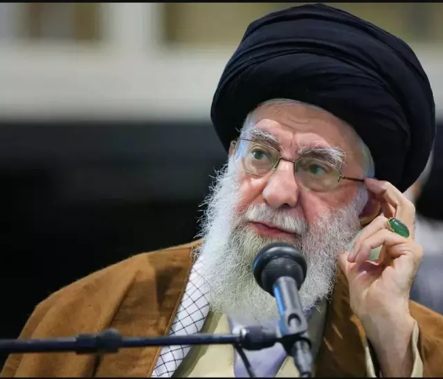 İran: Hamaney, ABD-İsrail saldırısında hayatını kaybetti