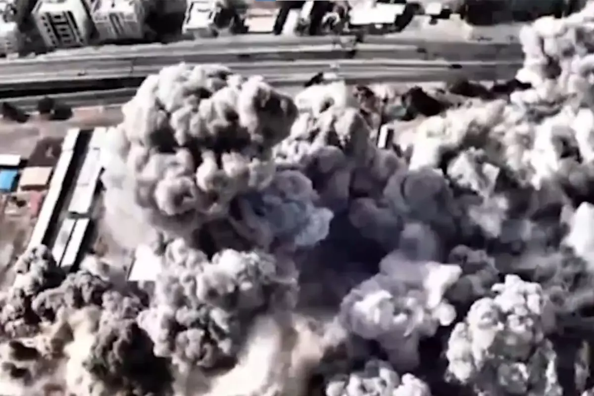 İşte ABD\'nin Devrim Muhafızları Karargahı\'nı vurduğu anlar