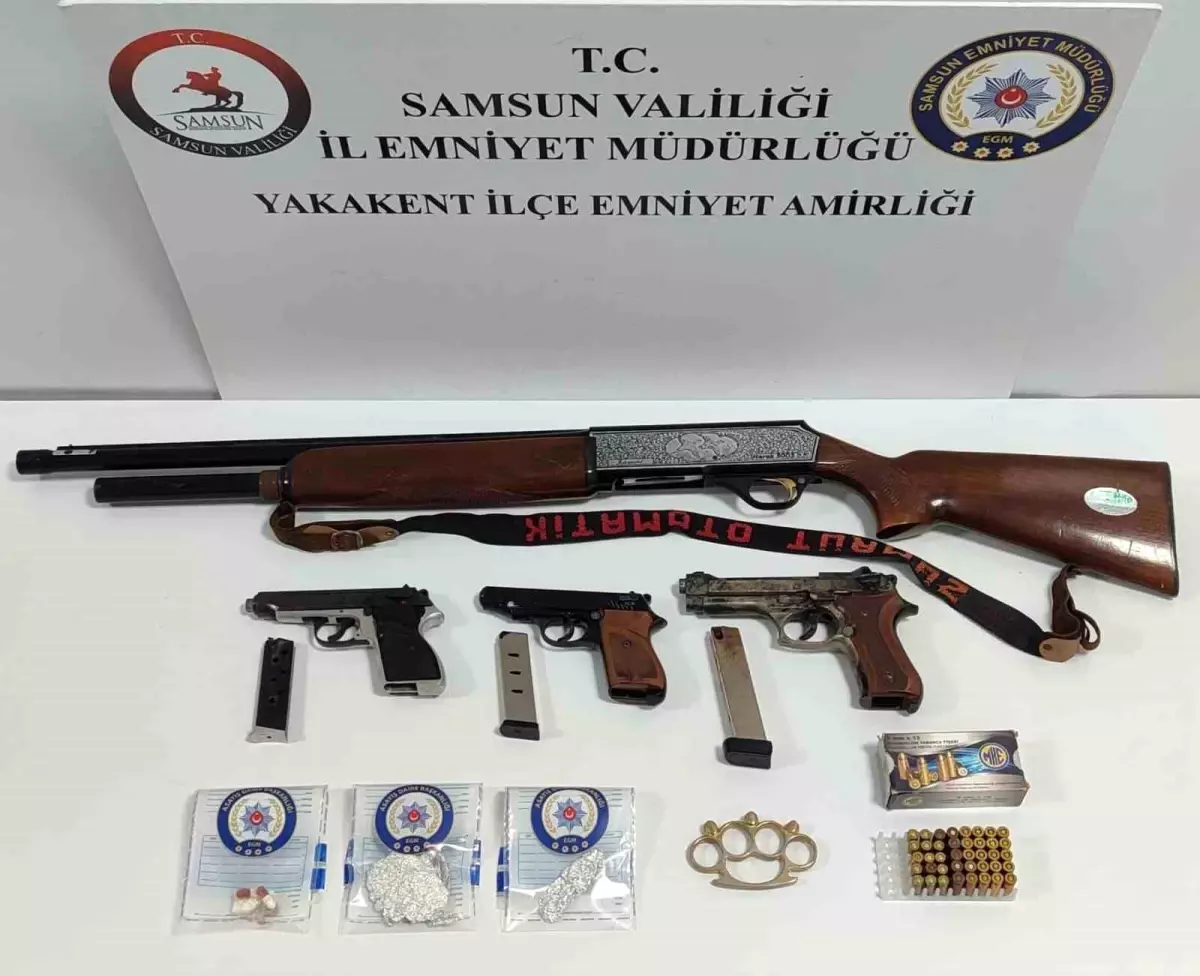 Samsun\'da Uyuşturucu ve Silah Operasyonu
