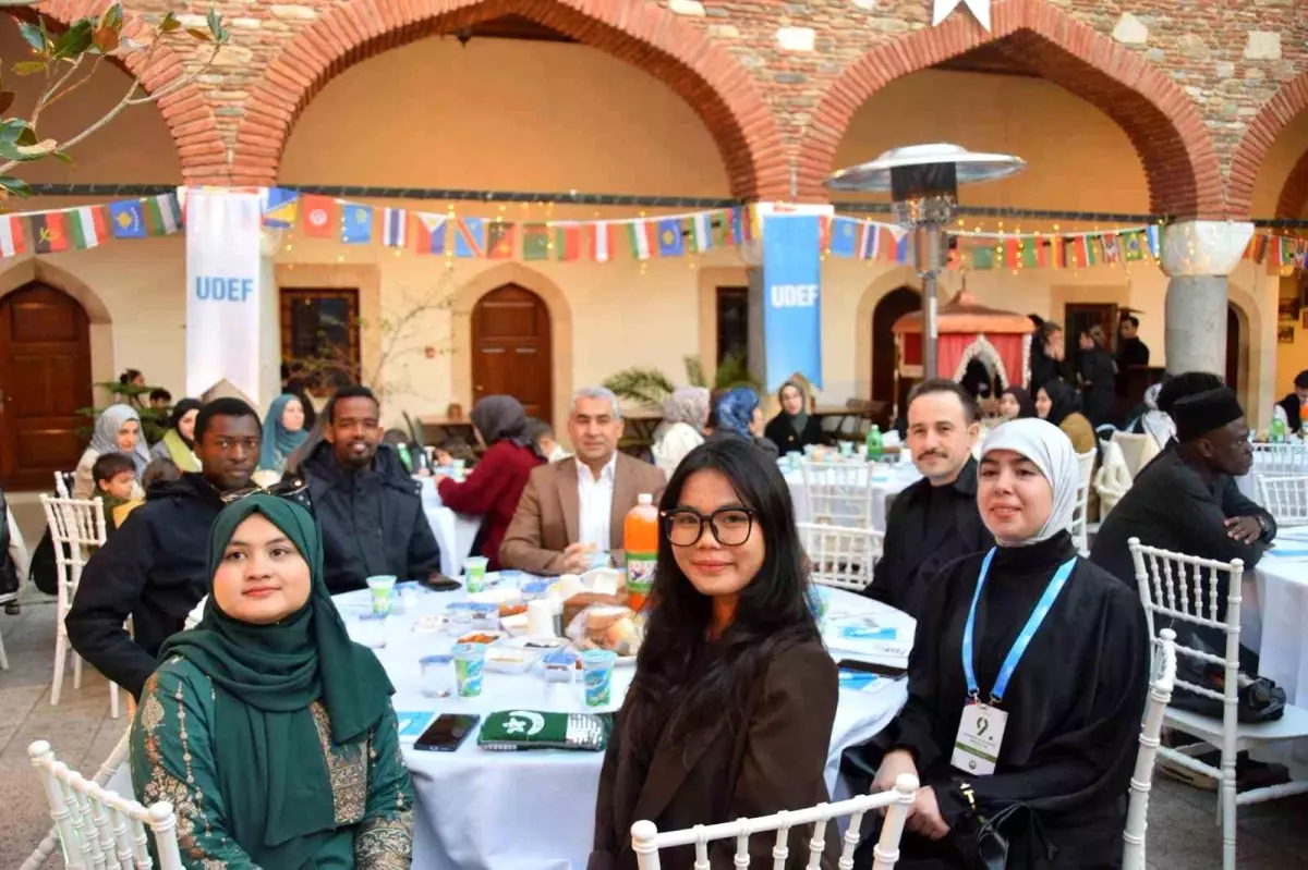 Uluslararası Öğrenciler İftar Programında Buluştu