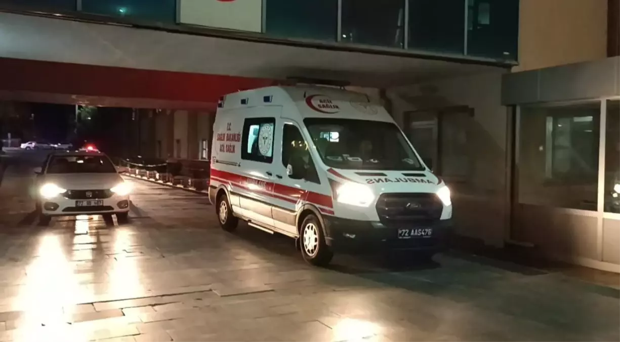 Batman\'da genç kız, annesini aldattığını iddia ettiği babasını öldürdü