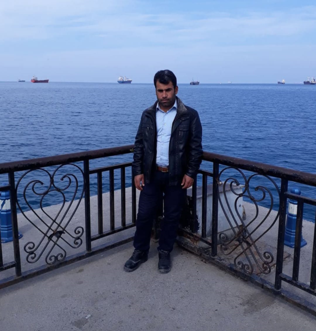 Annesini aldattığını iddia ettiği babasını öldürdü