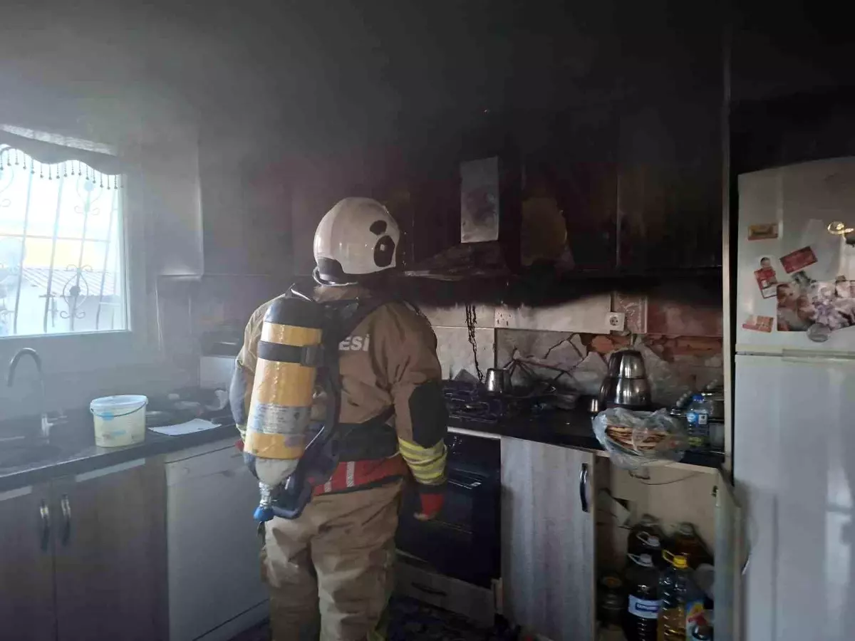 Hatay\'da Mutfakta Yangın Çıktı