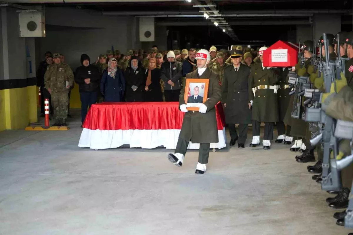 Kazada Hayatını Kaybeden Astsubay Dualarla Uğurlandı