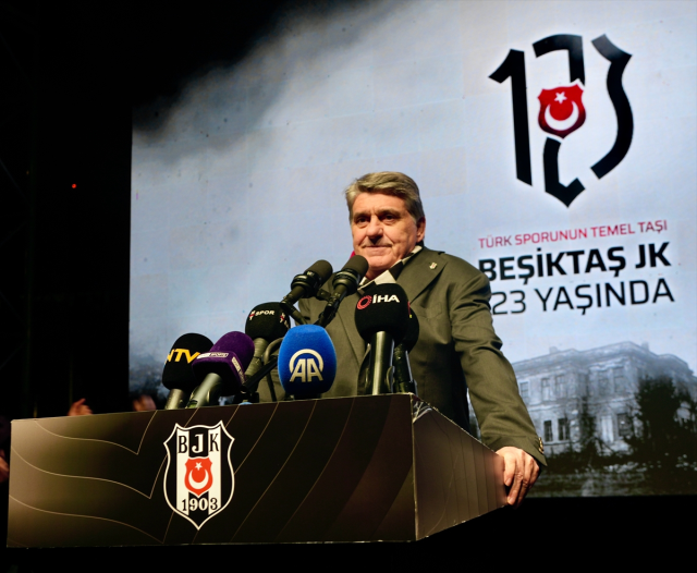 Beşiktaş Kulübünün 123. kuruluş yıl dönümü coşkuyla kutlandı Beşiktaş Kulübünün 123. kuruluş yıl dönümü coşkuyla kutlandı