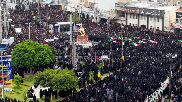 En büyüğü 12 yaşındaydı! 153 çocuğun cenazesinde acı sel olup aktı En büyüğü 12 yaşındaydı! 153 çocuğun cenazesinde acı sel olup aktı