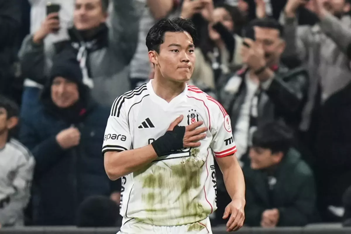 4 golle liderlik! Beşiktaş Galatasaray derbisi öncesi vitesi 5\'e taktı