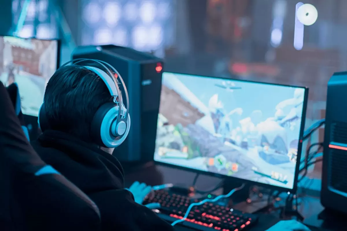 4 gün 3 gece boyunca uyumadan oyun oynamanın bedelini ağır ödedi