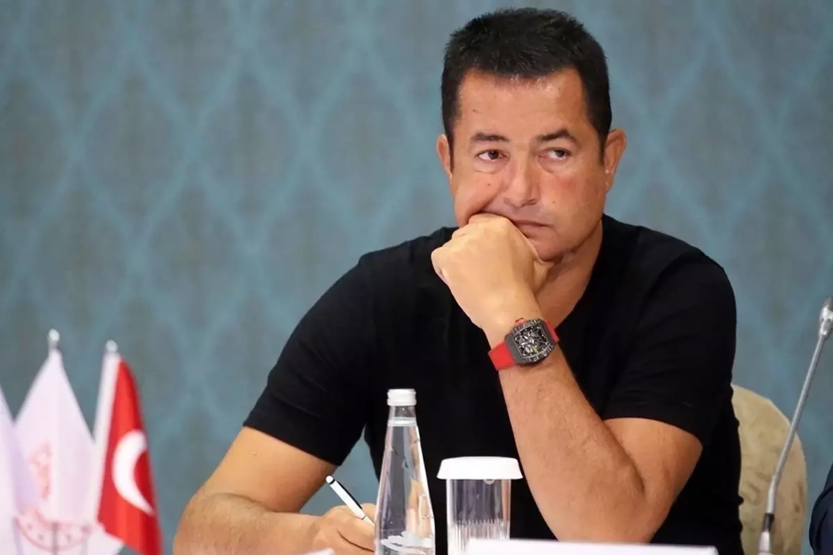 Acun Ilıcalı dün gece aldığı haberle yıkıldı