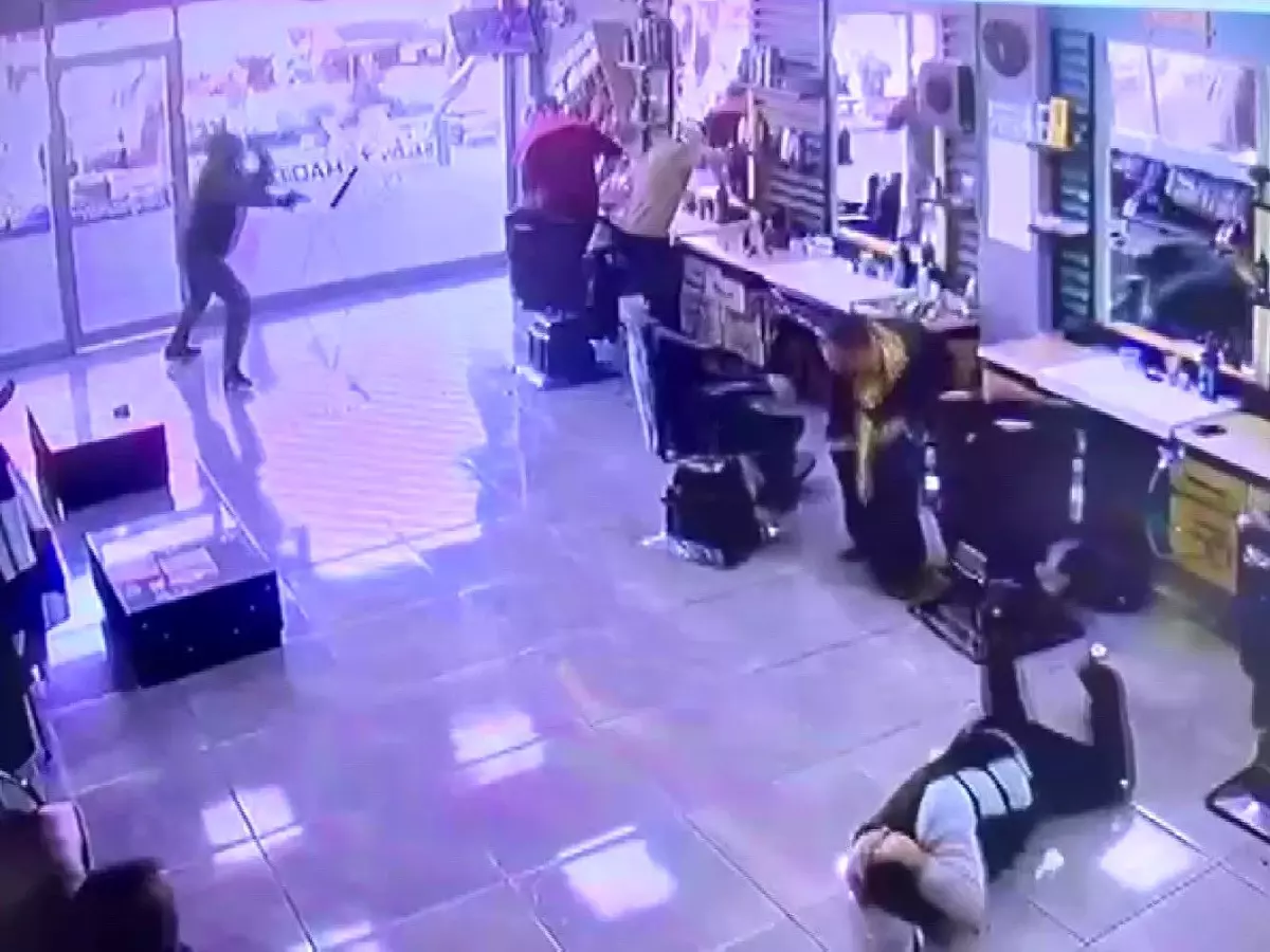 Adana\'da Berber Dükkanında Silahlı Saldırı