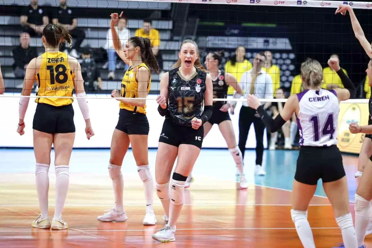 AXA Sigorta Kupa Voley\'de Çeyrek Final Sonucu