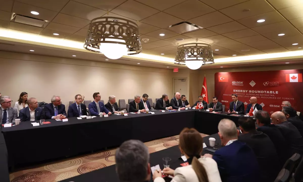 Bakan Bayraktar\'dan Kanada ile Madencilik İş Birliği