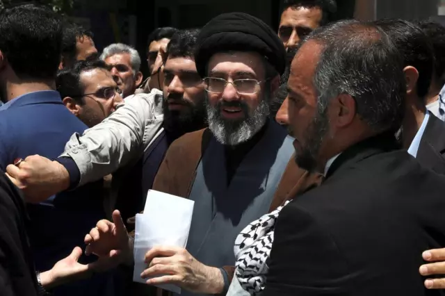 'Hamaney'in yerine gelen isim belli oldu' iddiası 'Hamaney'in yerine gelen isim belli oldu' iddiası