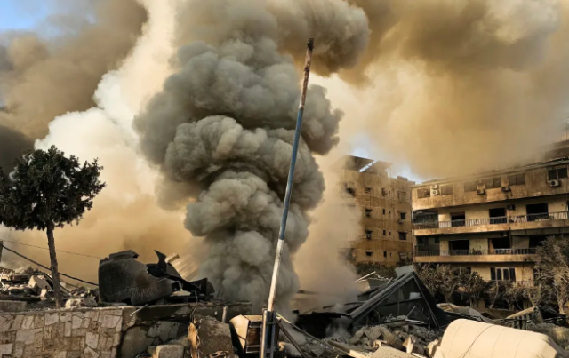 Hizbullah bir ülkeyi resmen ateşe attı! İsrail bugün de füzelerle vurdu Hizbullah bir ülkeyi resmen ateşe attı! İsrail bugün de füzelerle vurdu