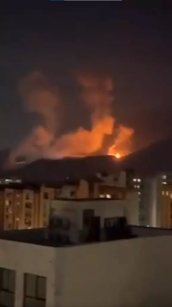İsrail ordusundan İran'a yeni hava saldırısı! Tahran'da patlamalar yaşanıyor İsrail ordusundan İran'a yeni hava saldırısı! Tahran'da patlamalar yaşanıyor