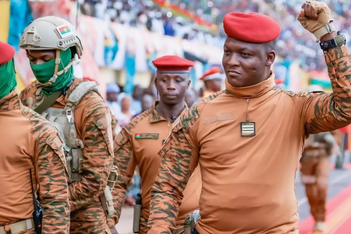 İşte İran\'a açık çek veren Burkina Faso\'nun askeri gücü