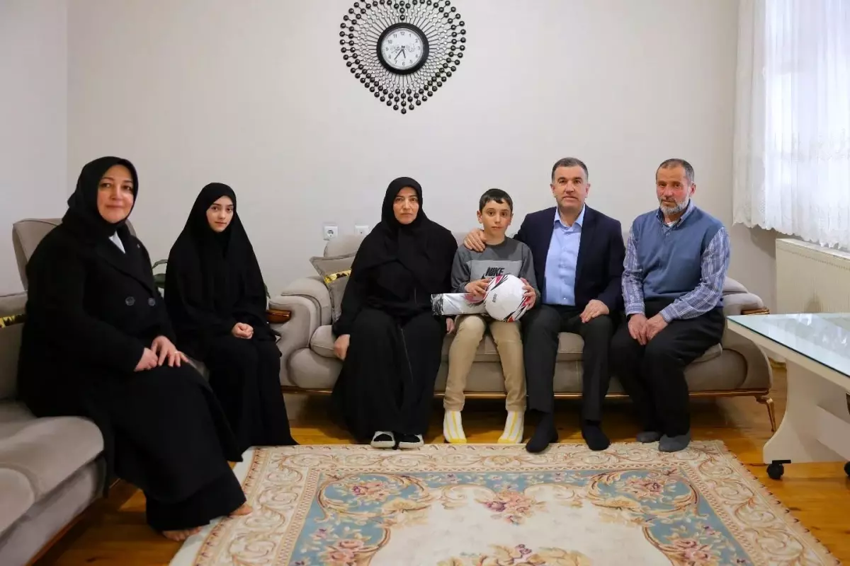 Vali Eldivan\'dan İftar Öncesi Ziyaret