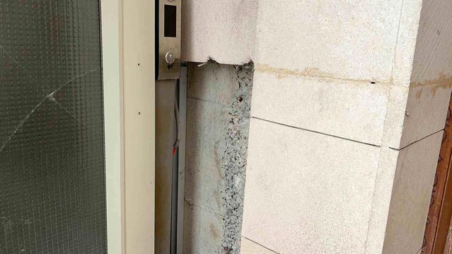 Adilcevaz'da Tarihi Cami Kundaklandı: Şüpheli Yakalandı